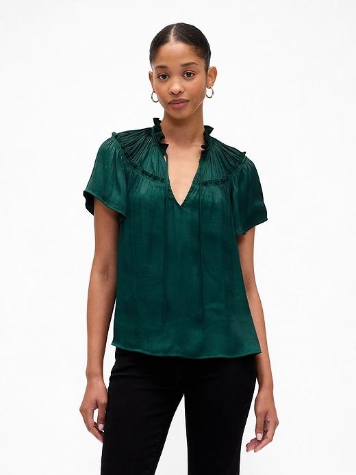 100% recycled relaxed splitneck top