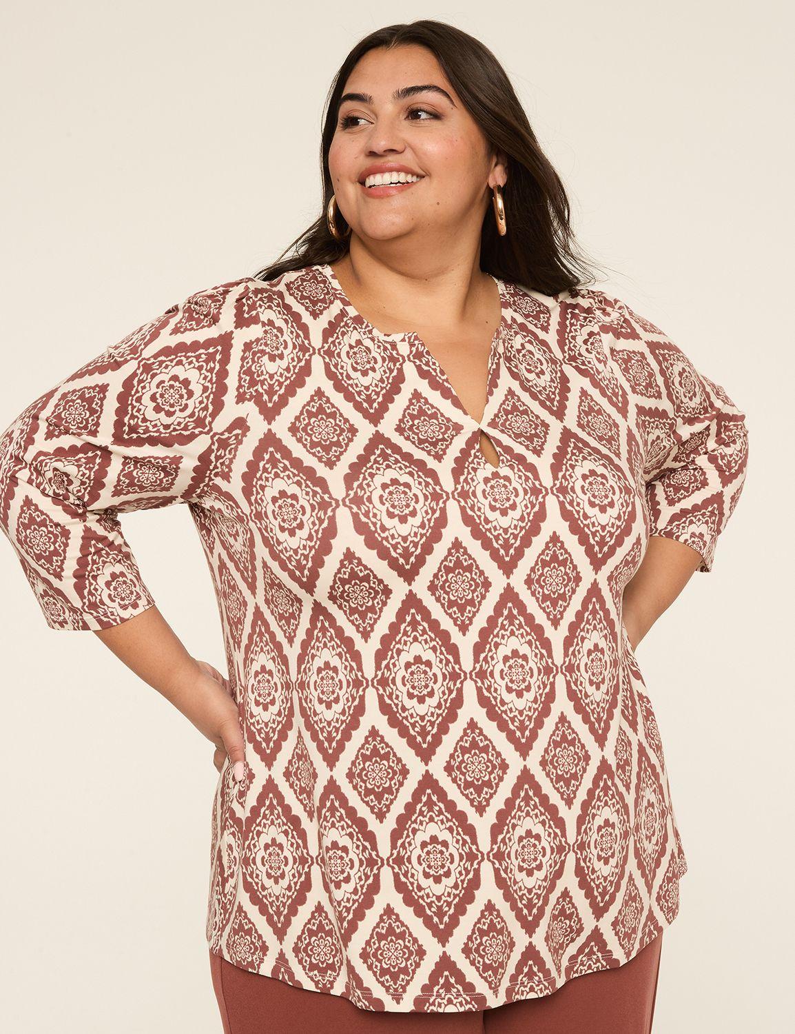 3/4-sleeve notch-neck keyhole tee