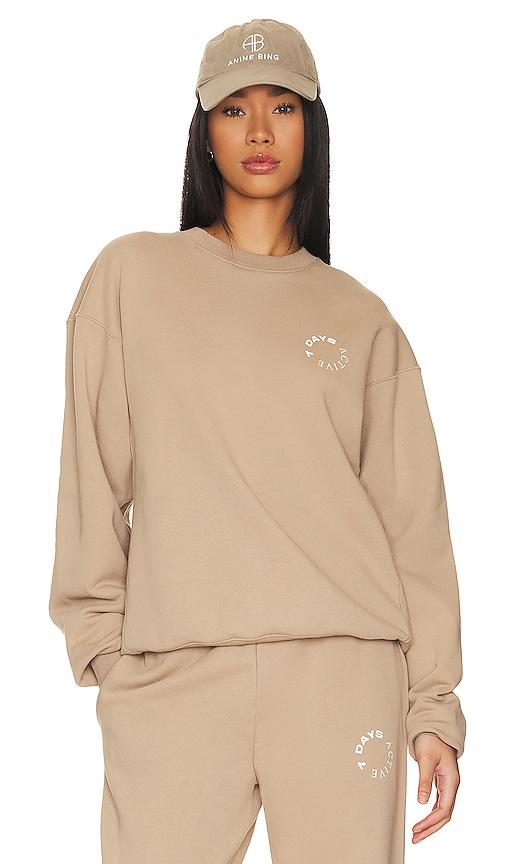7 days active monday sweatshirt in beige.