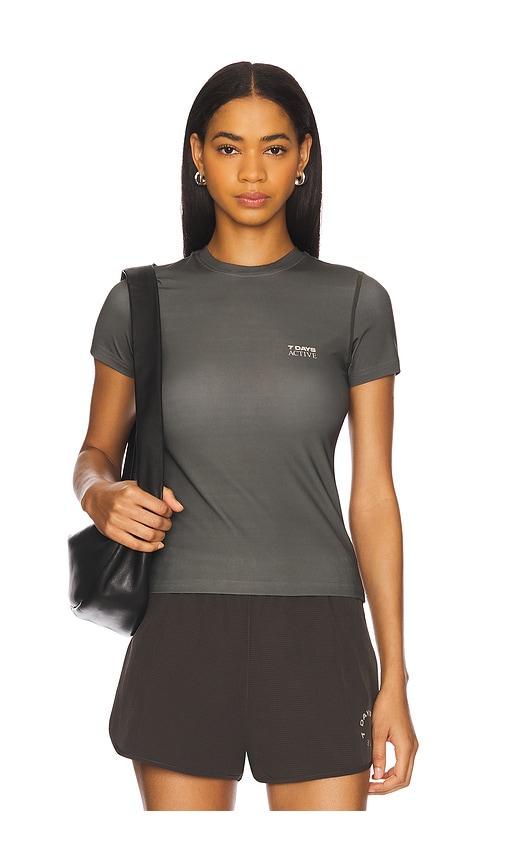 7 days active training tee in charcoal.