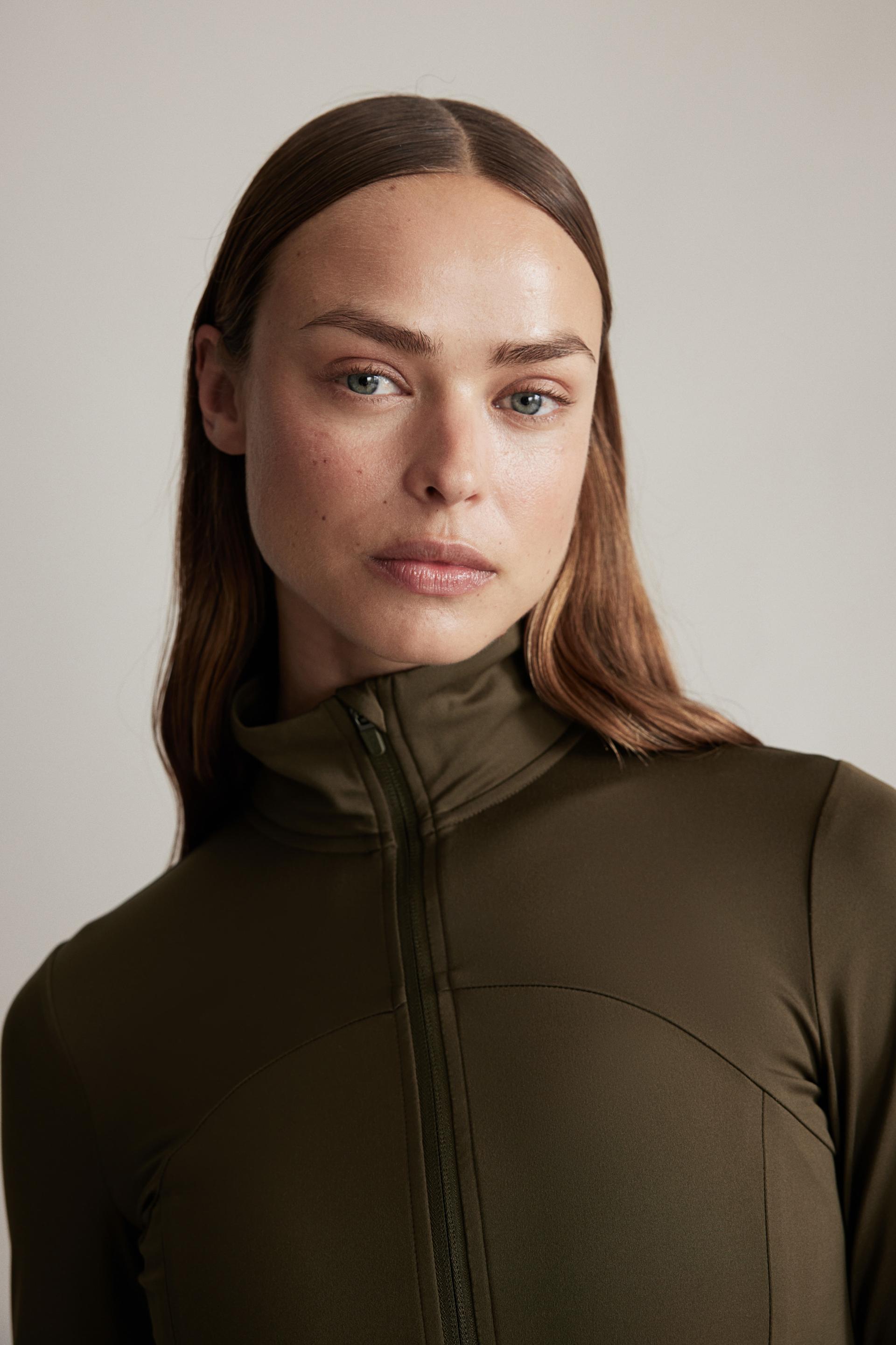 activewear jacket in softmove™