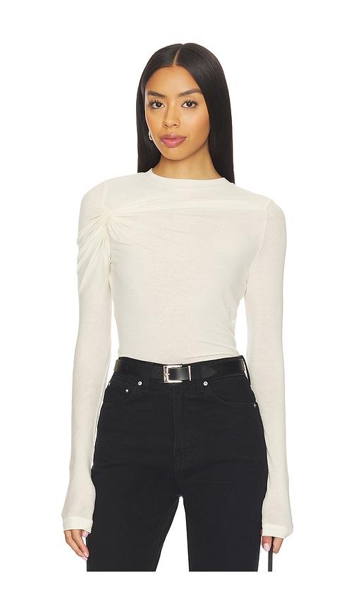 agolde lissa log sleeve tee in ivory.