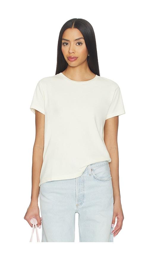 agolde long line adine tee shirt in cream.