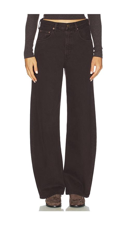 agolde low curve jeans in wine.