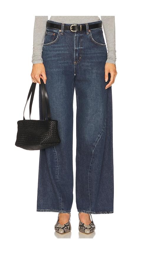 agolde twist wide leg jeans in blue.