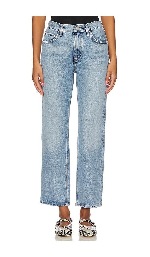 agolde valen mid rise vintage straight jeans in denim-light.