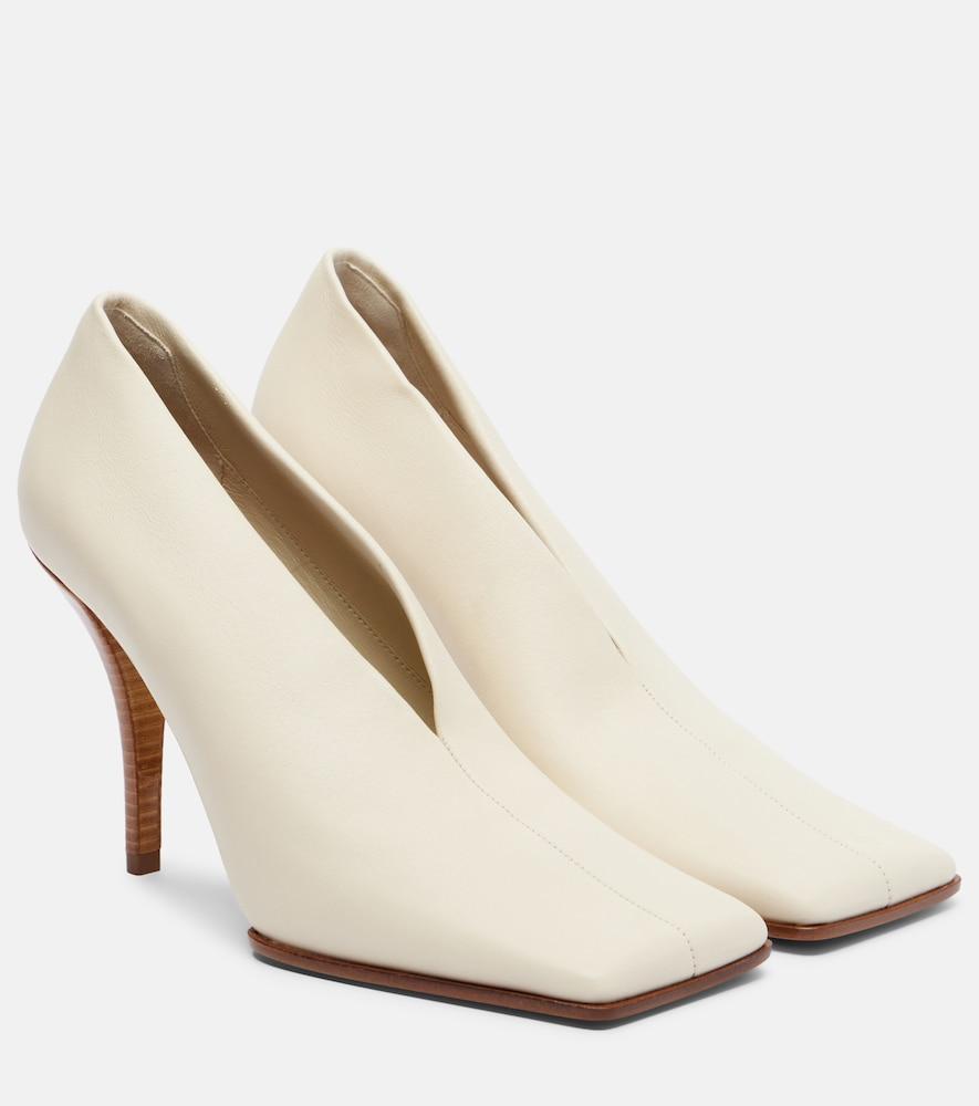 alaïa 90 leather pumps