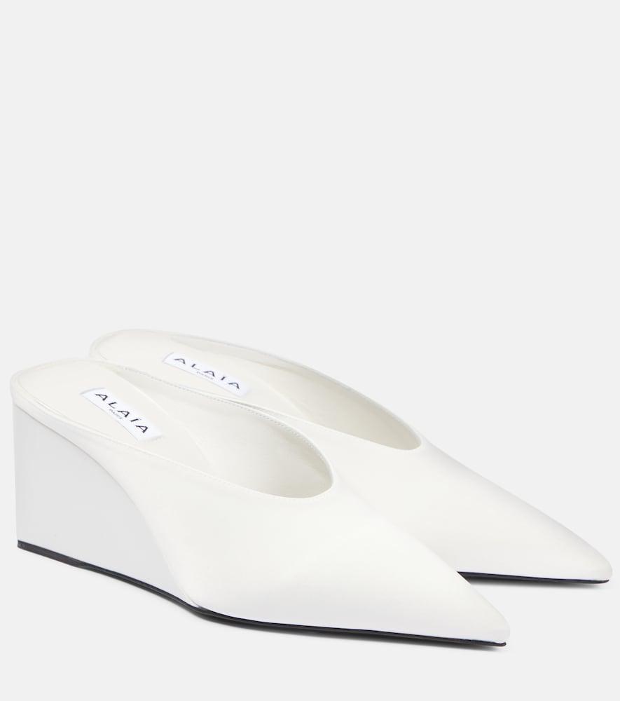 alaïa cube pointy 75 satin wedges