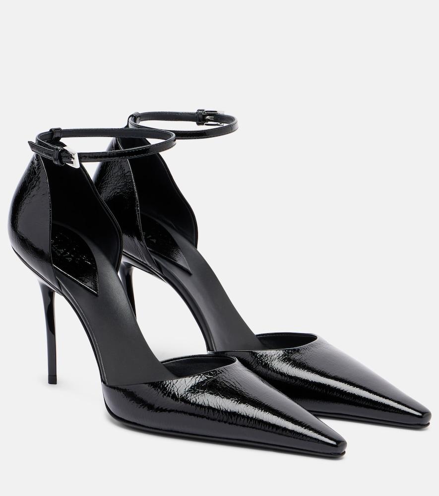 alaïa d'orsay 90 patent leather pumps
