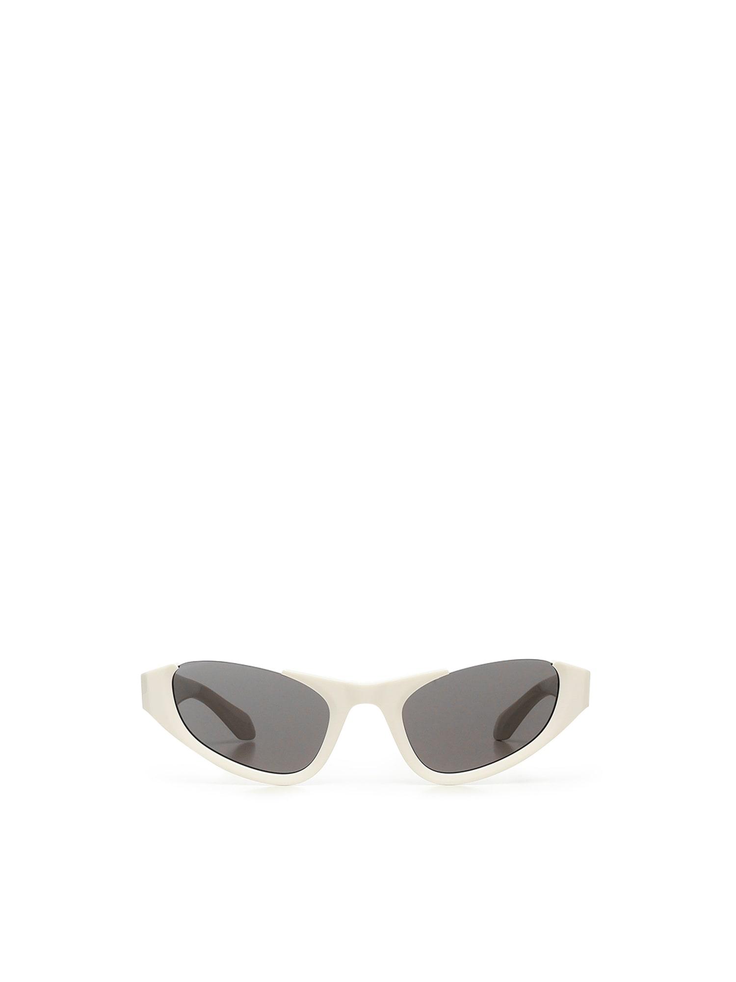 alaia cat-eye sunglasses