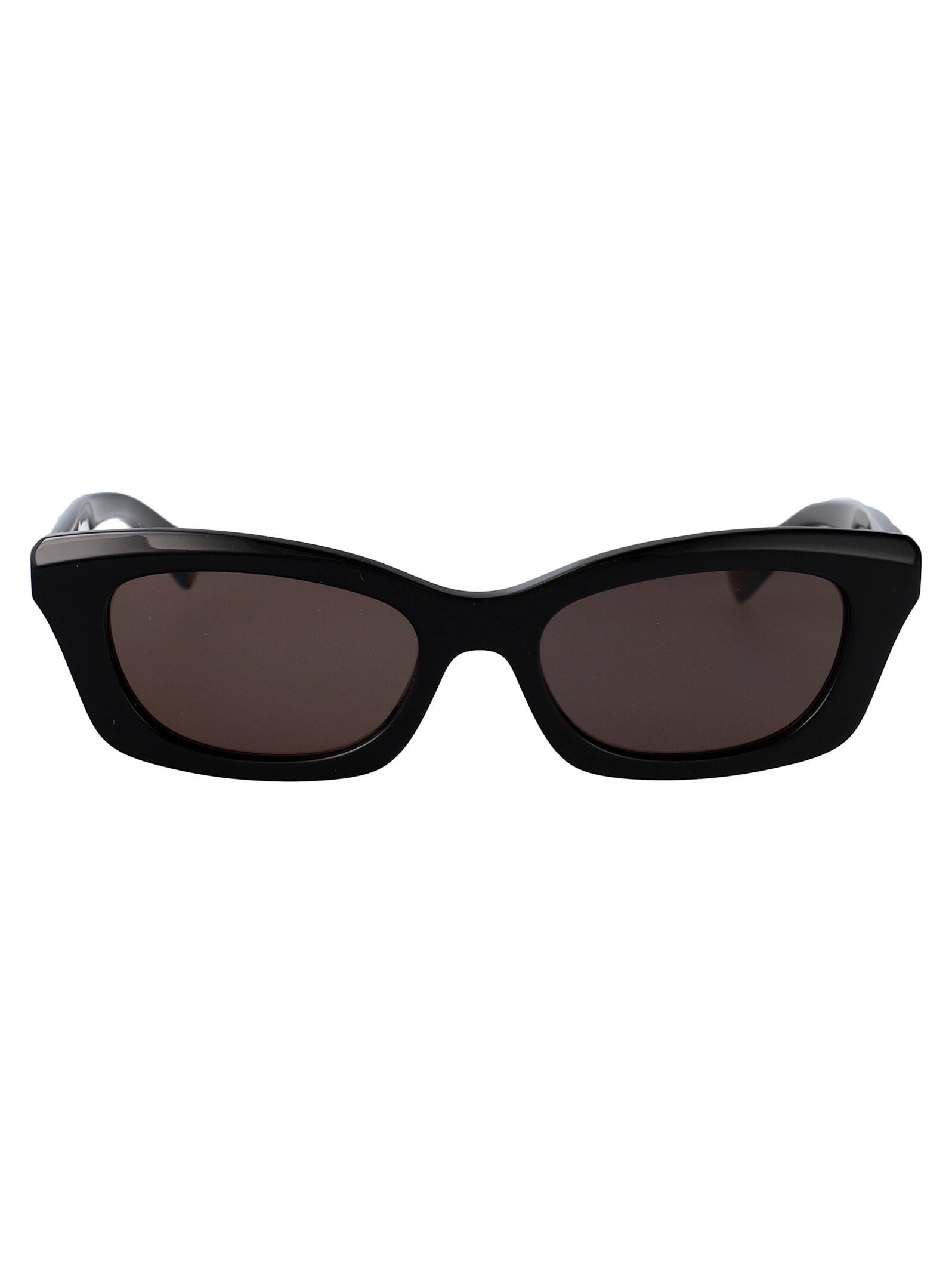 alexander mcqueen eyewear am0474s sunglasses