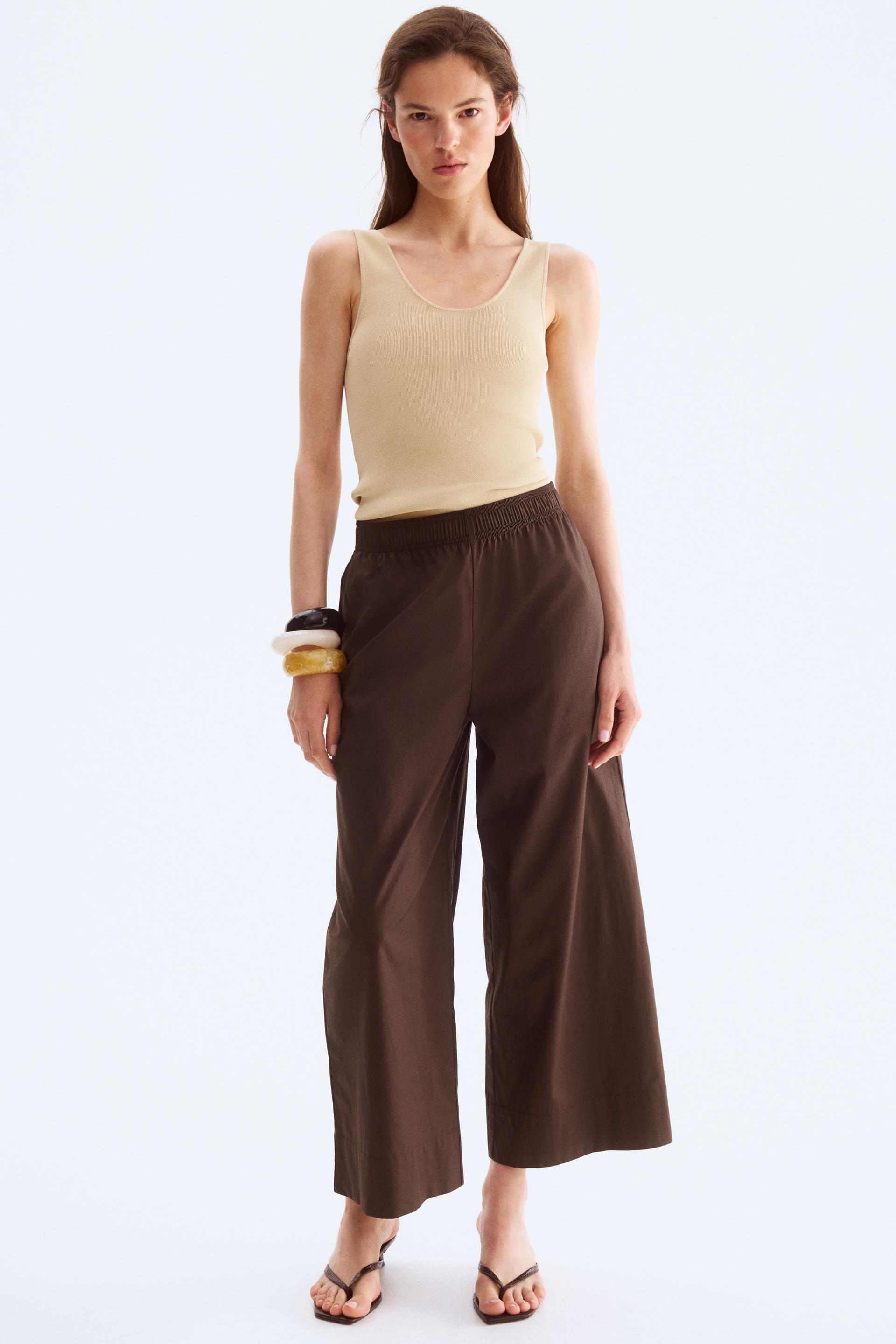 ankle-length cotton pants