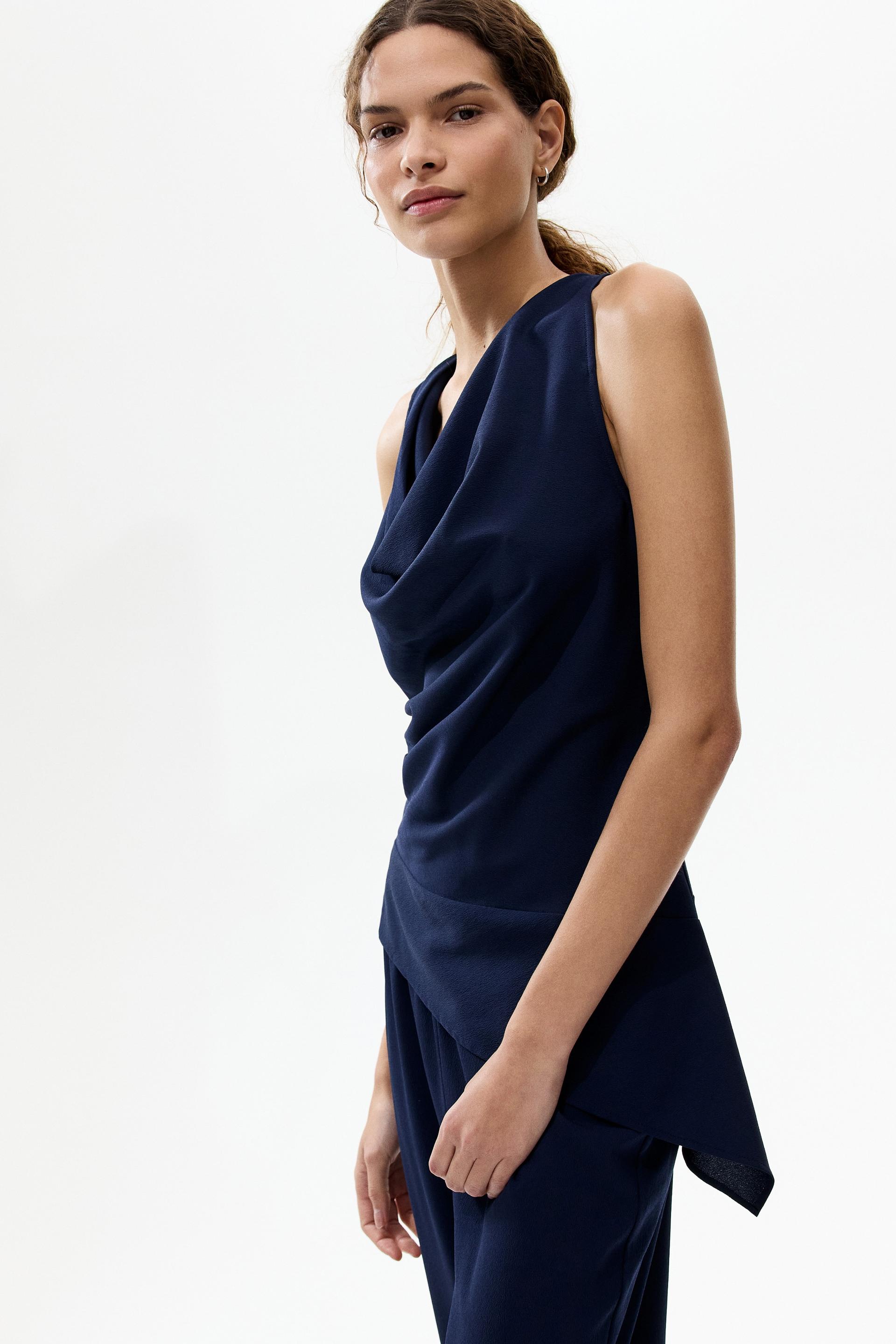 asymmetric crêpe top