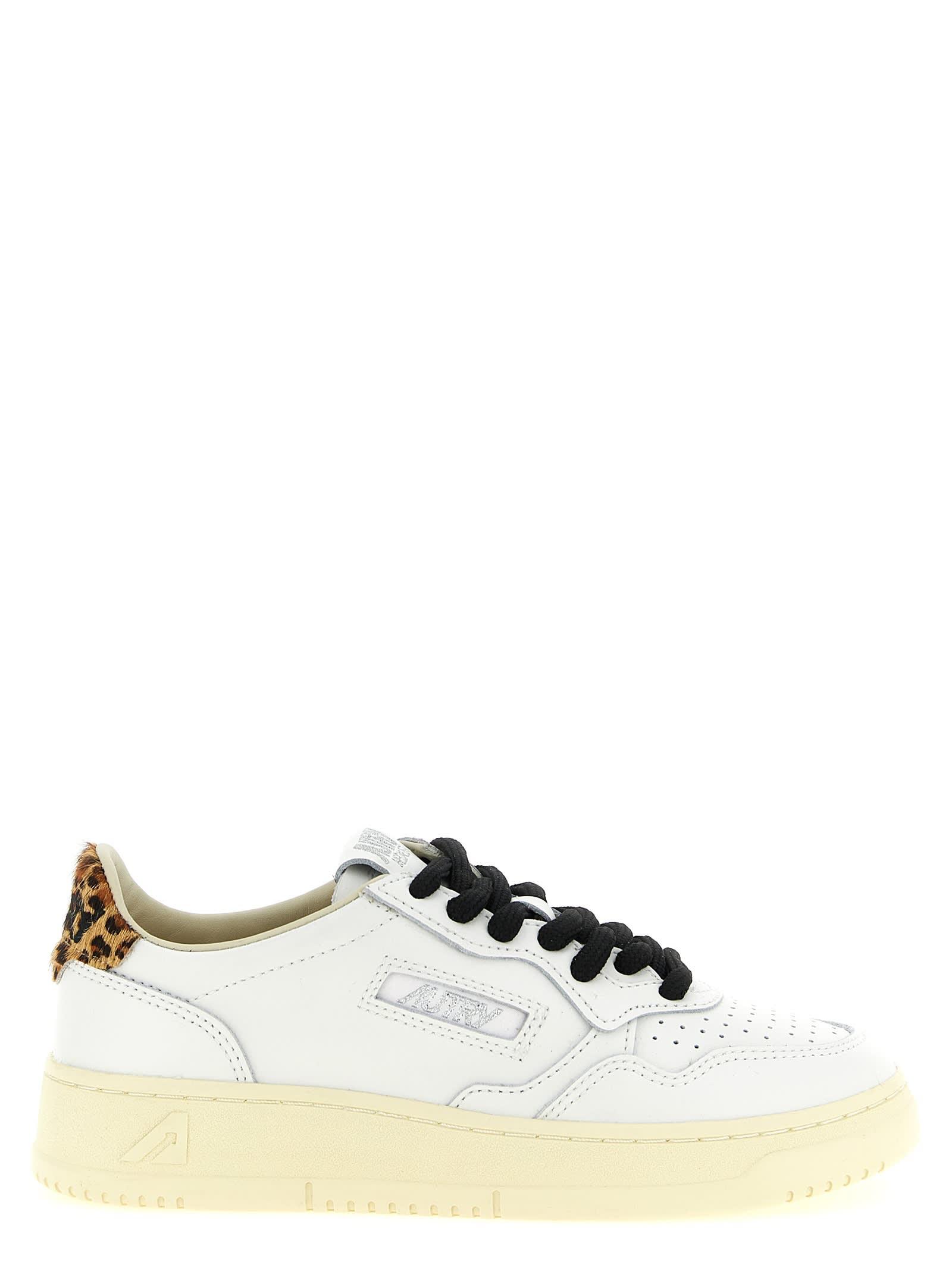 autry medalist low sneakers