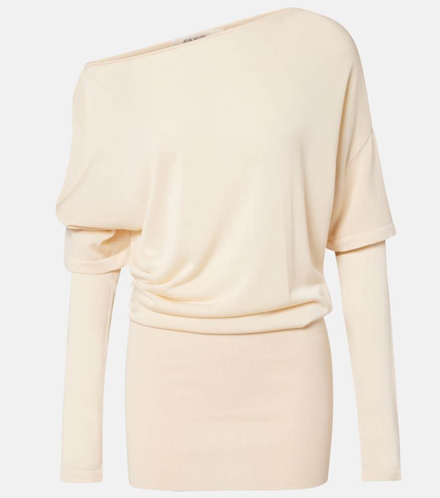 aya muse rea draped one