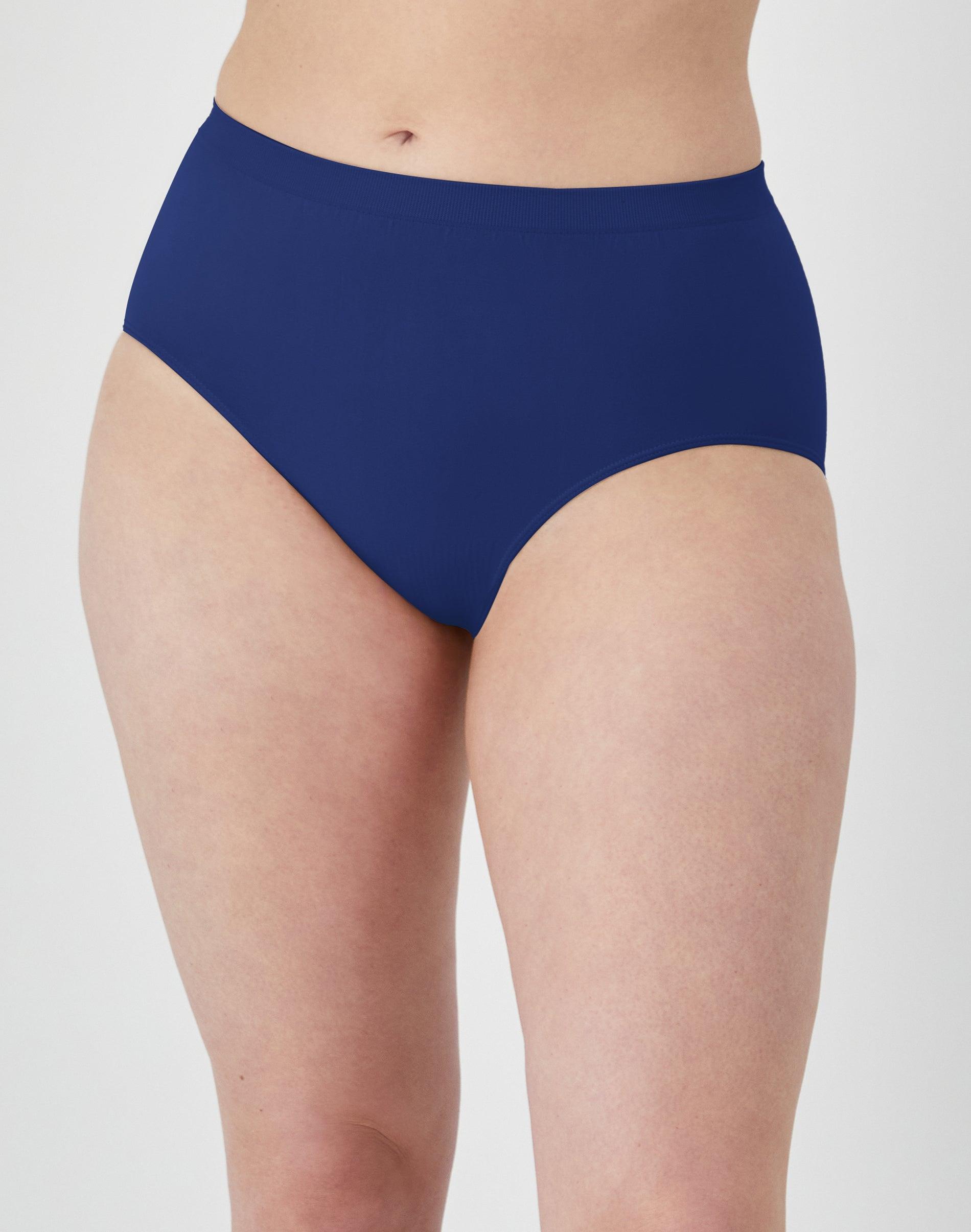 bali comfort revolution seamless brief in the navy 6/7 women's