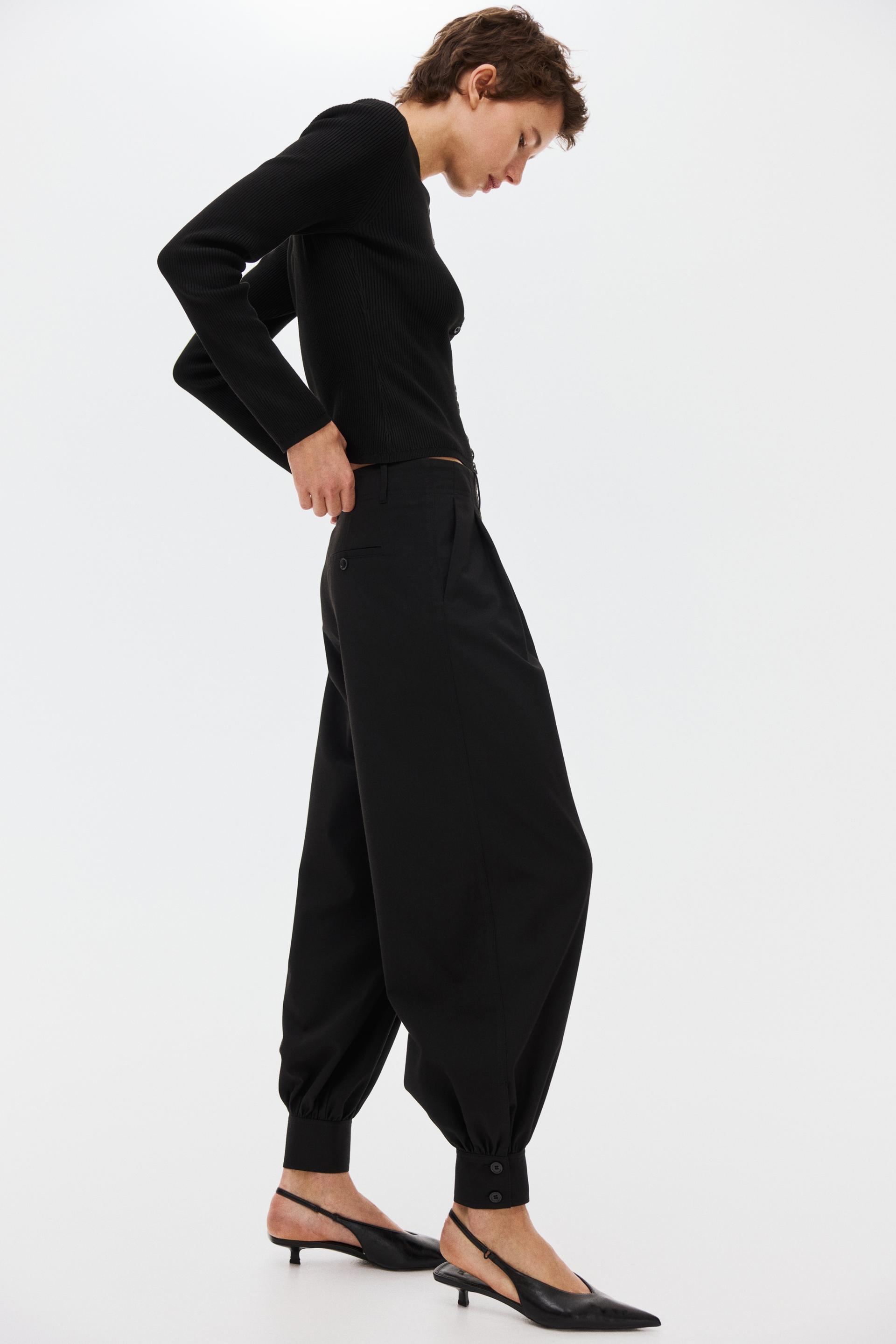 balloon-leg pants