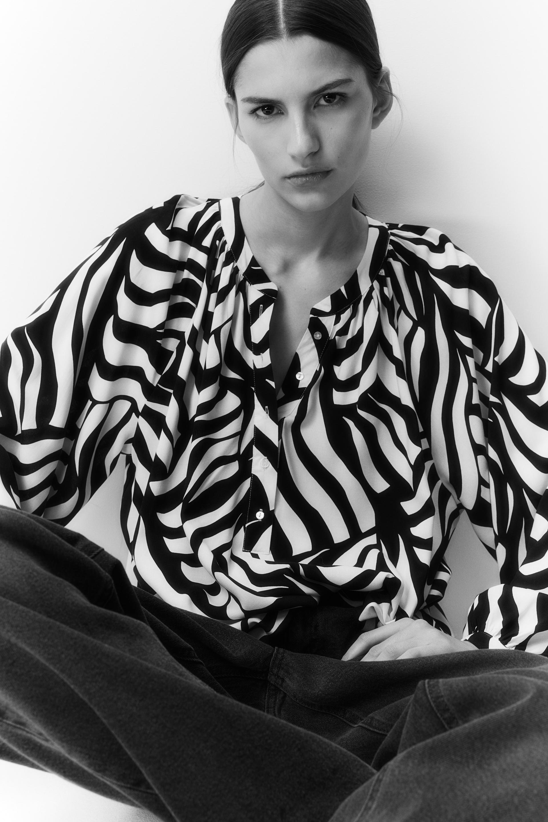 balloon-sleeved blouse