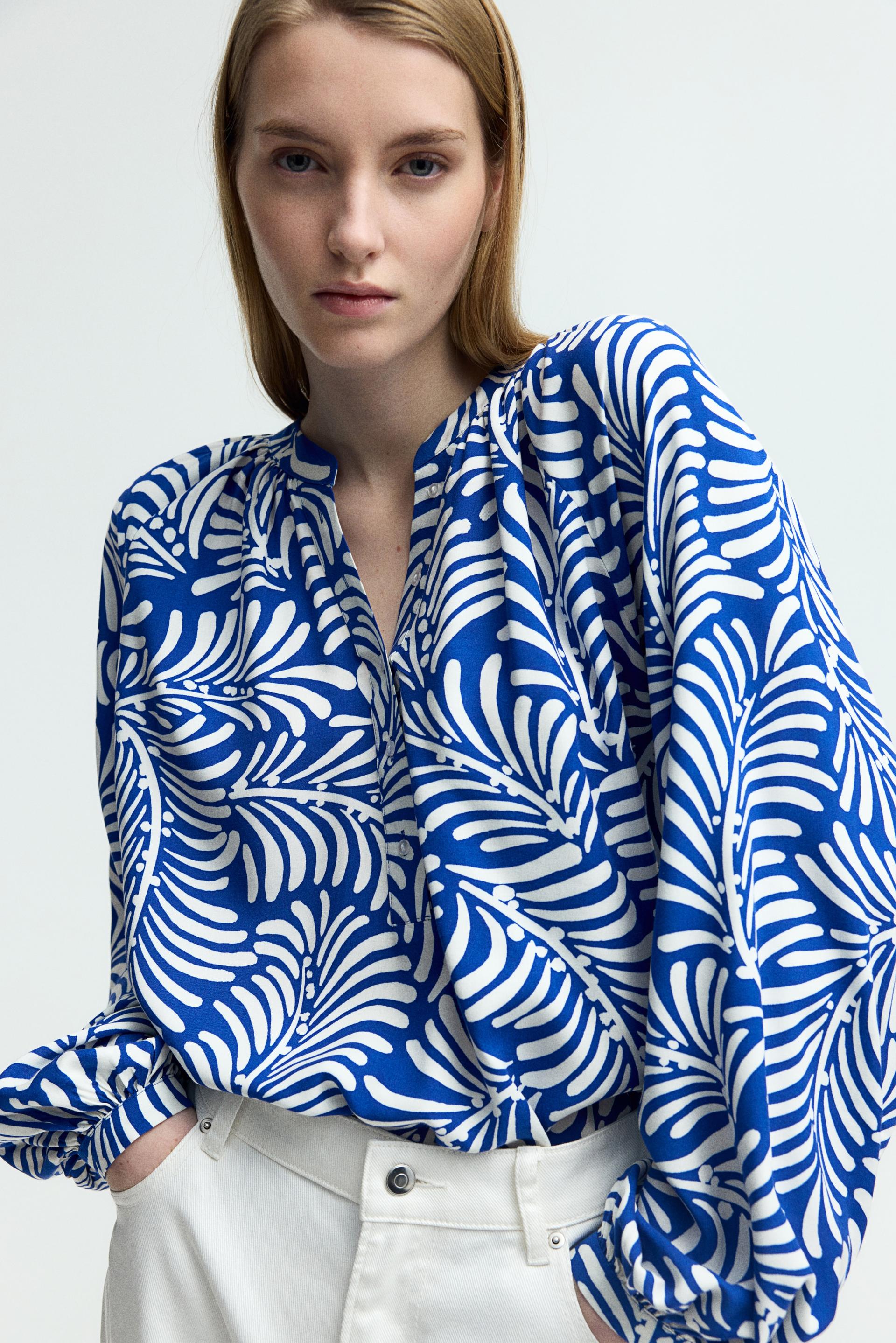 balloon-sleeved blouse