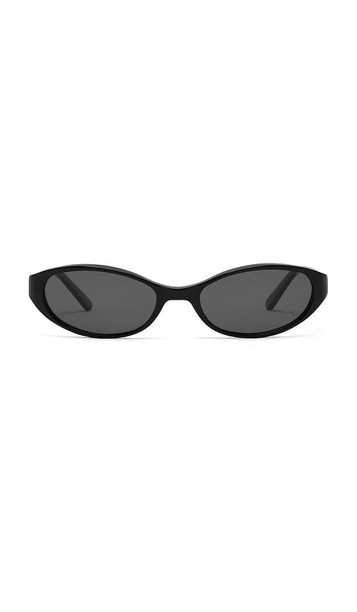 banbe the selena sunglasses in black.