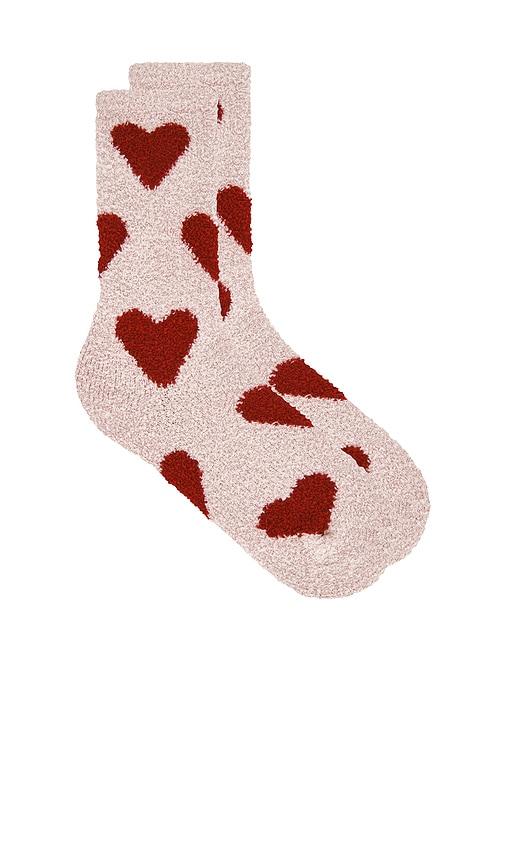 barefoot dreams cozy chic heart print socks in pink.