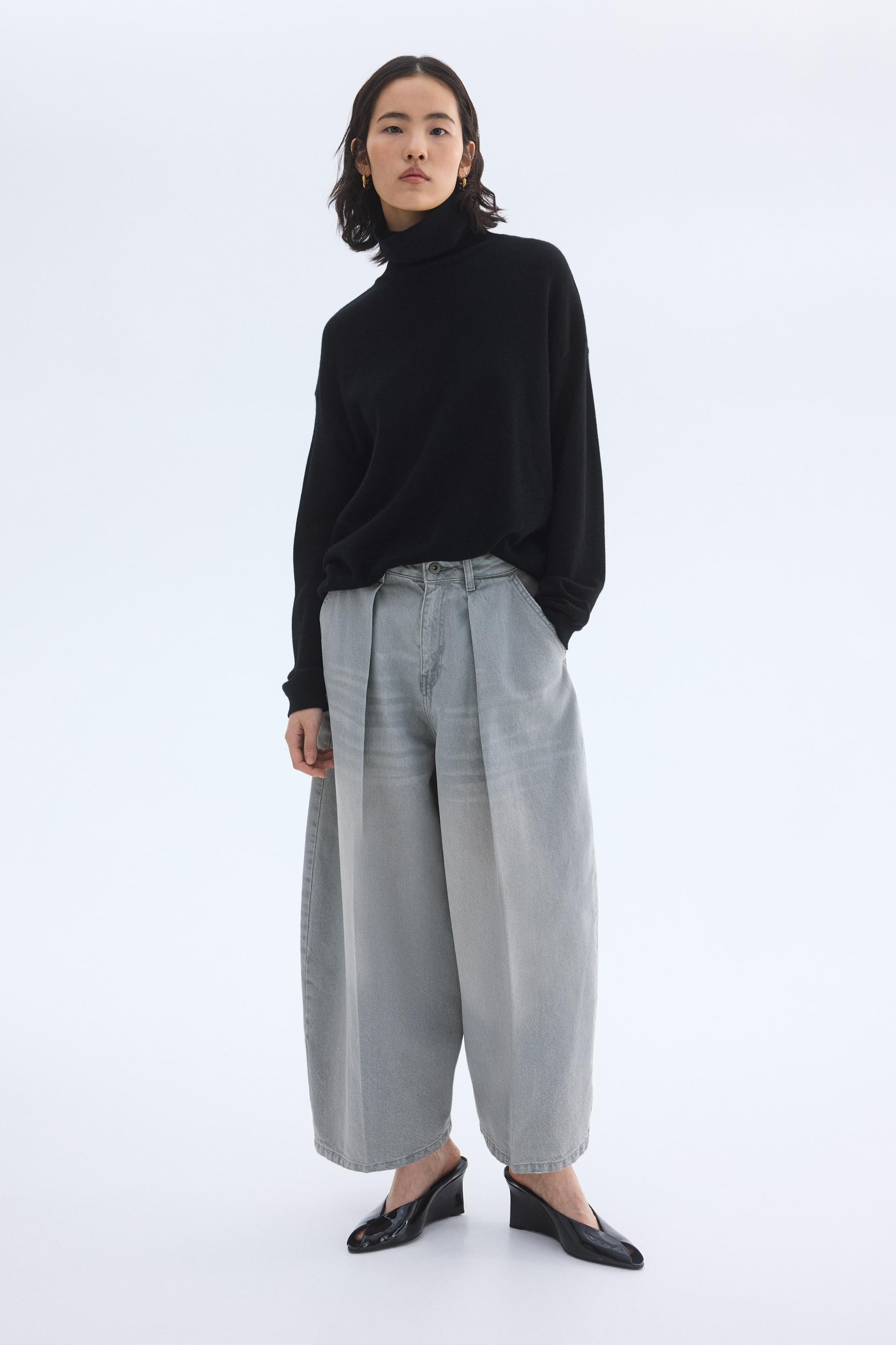 barrel leg regular waist jeans