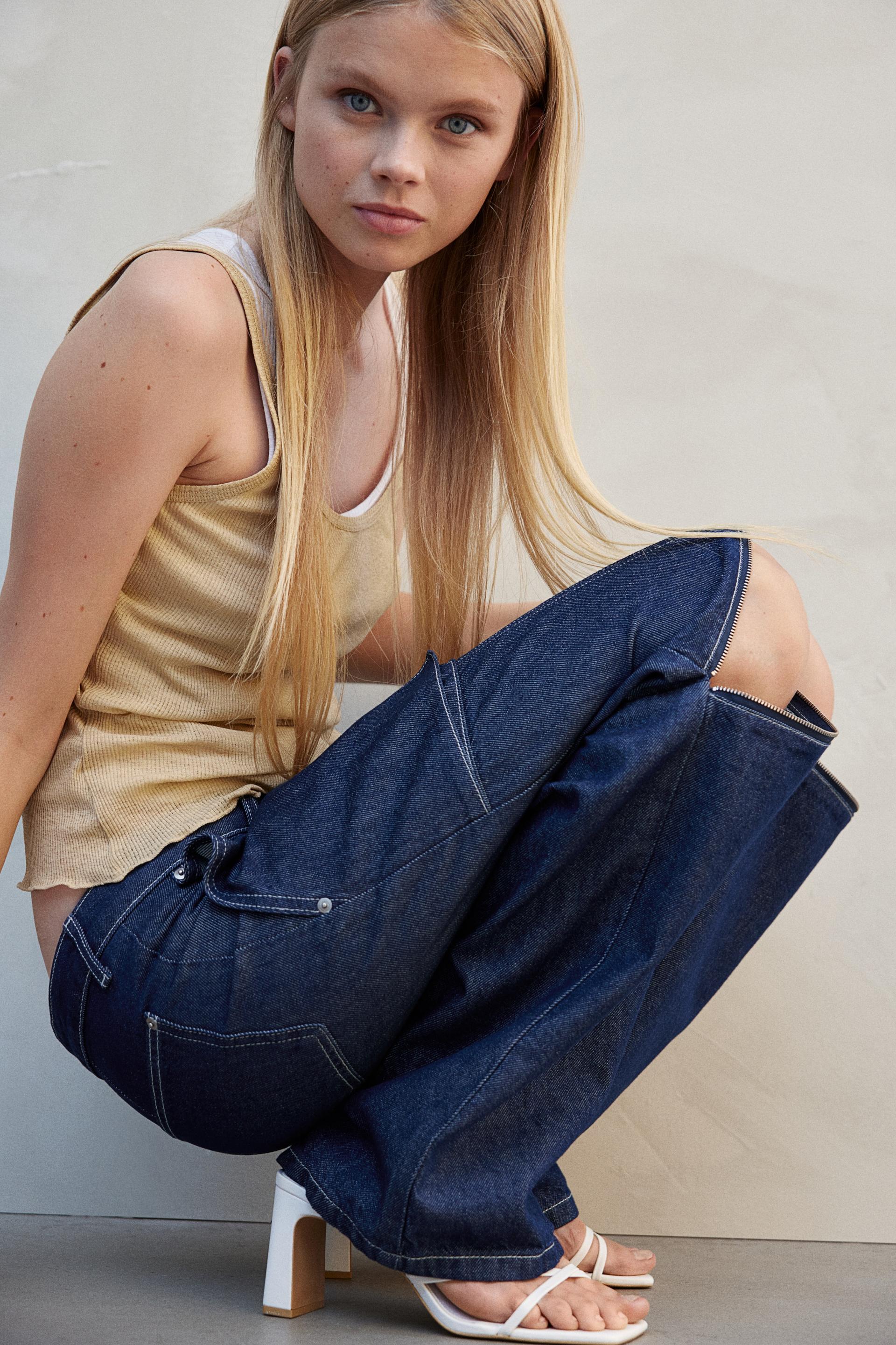 barrel low cargo jeans