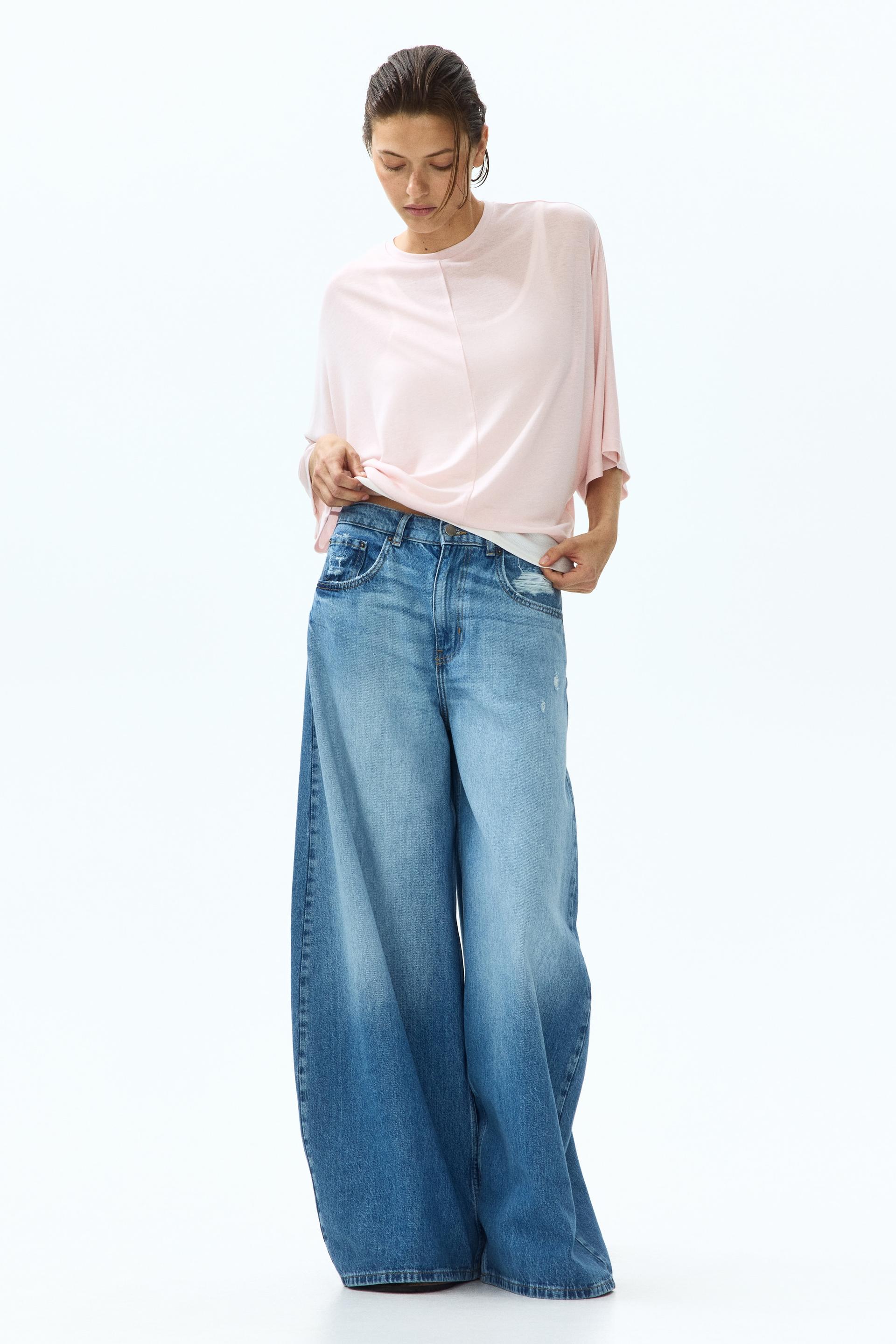 batwing-sleeved t-shirt