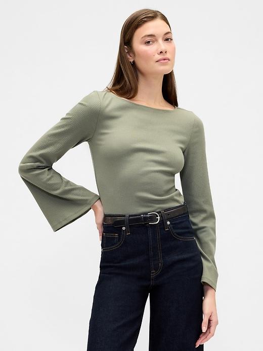 bell sleeve boatneck t-shirt