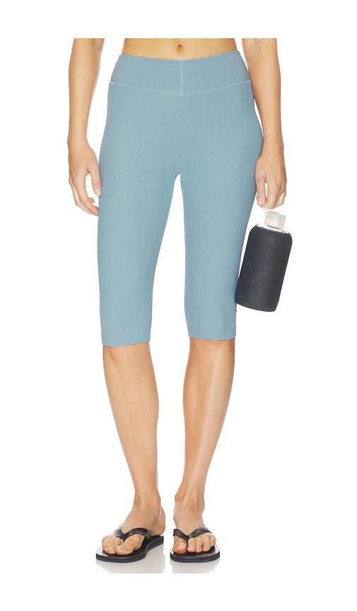 beyond yoga good form rib pedal pusher pants in blue.