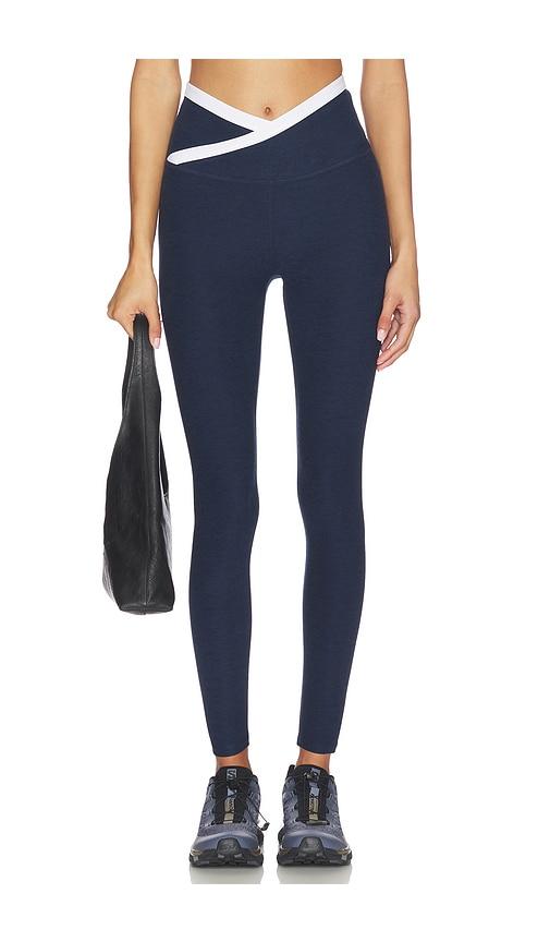 beyond yoga spacedye outlines high waisted midi legging in navy.