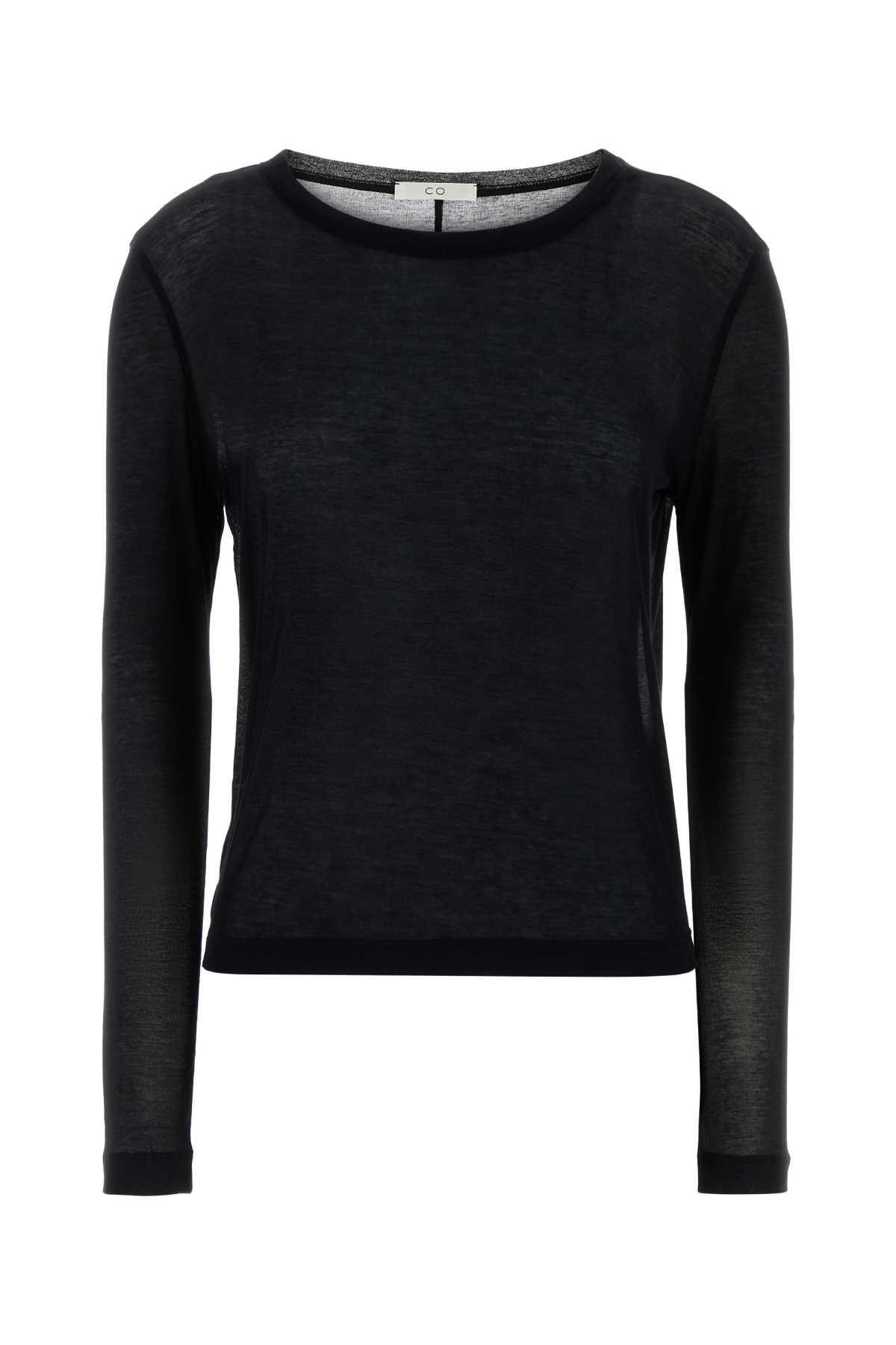 black cotton t-shirt