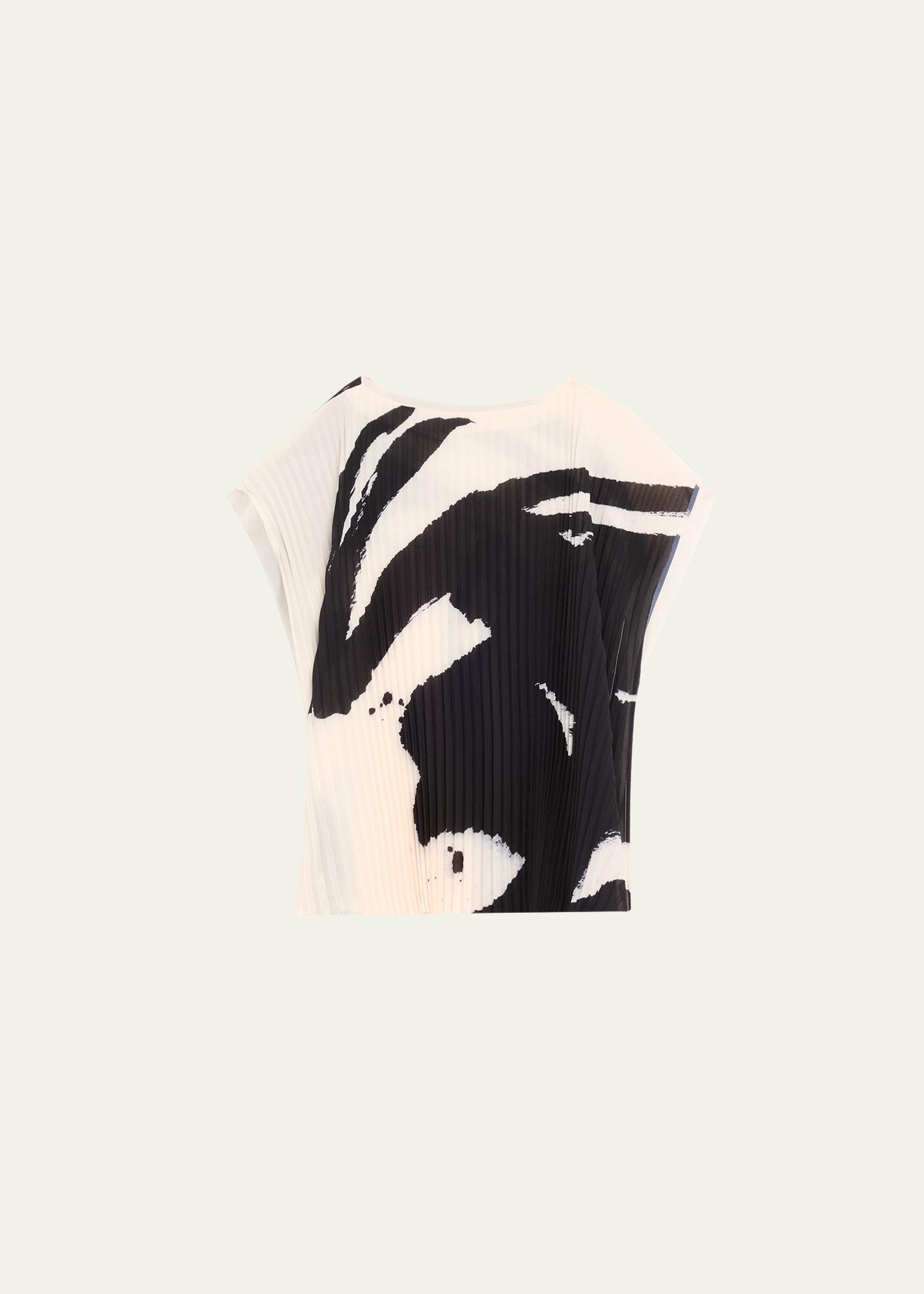 boatneck pleated square top with artwork by tong