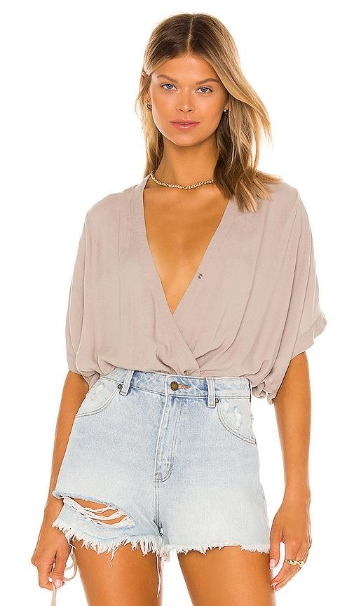 bobi beach crepe top in taupe.