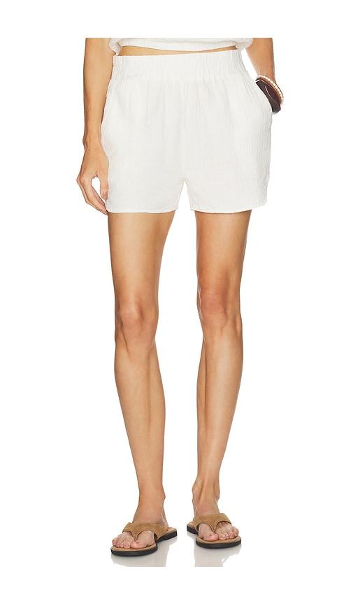 bobi easy short in cream.