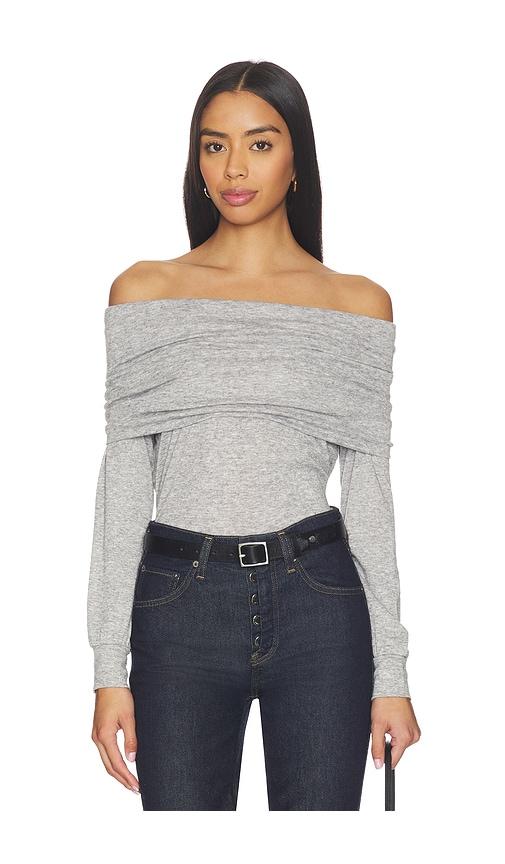 bobi off the shoulder date top in light grey.