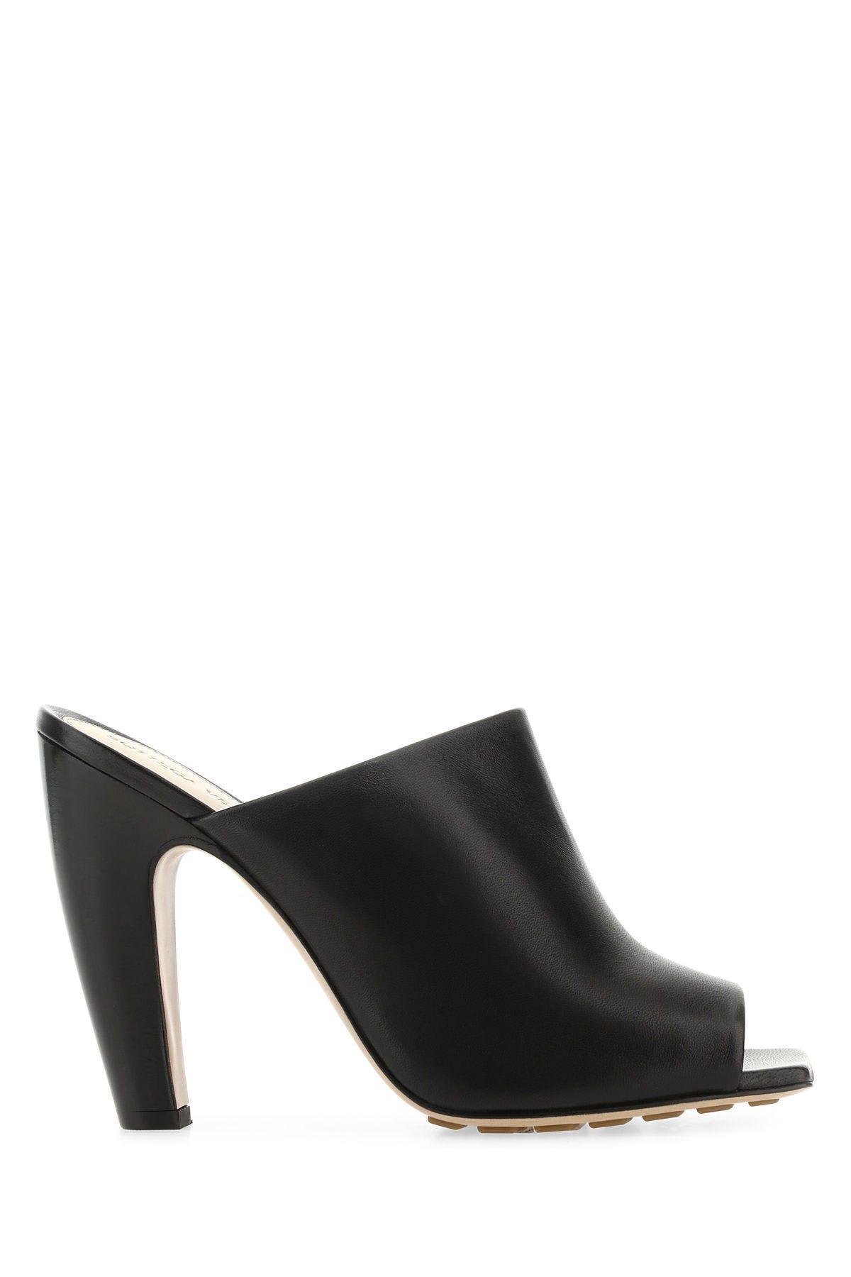 bottega veneta black nappa leather canalazzo sandals