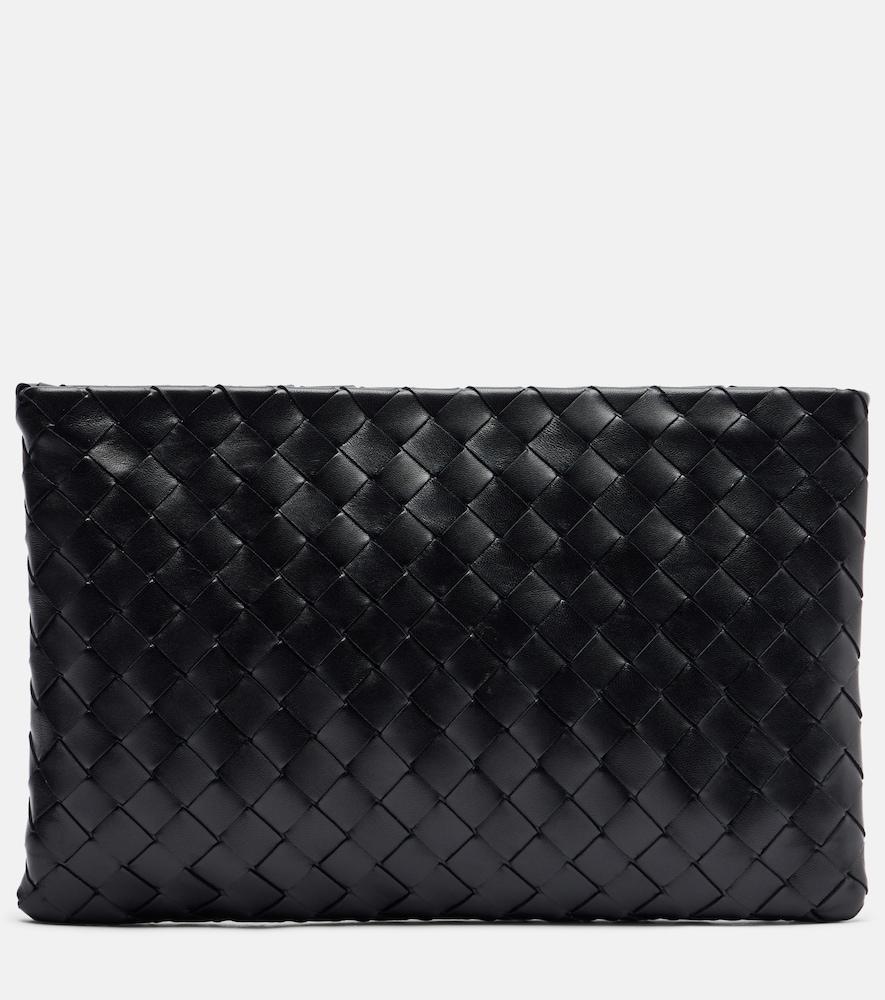 bottega veneta intrecciato medium leather pouch