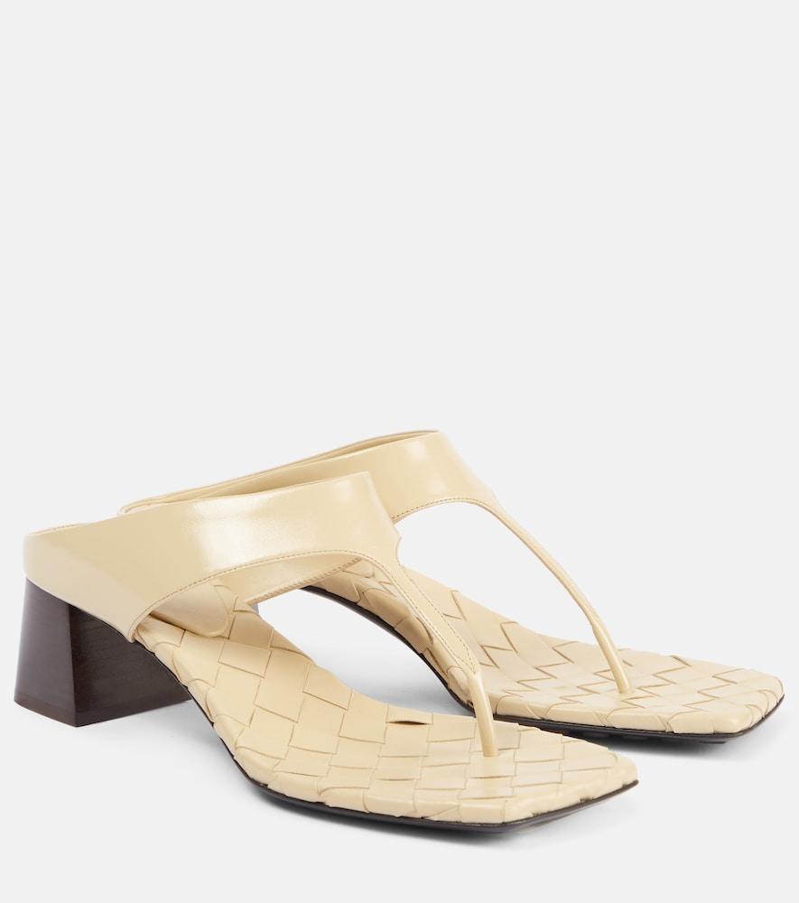 bottega veneta marella 45 leather thong sandals