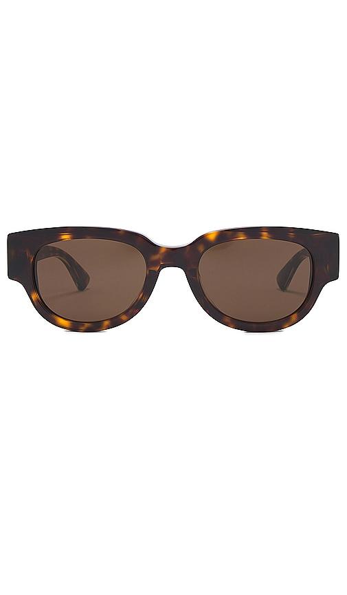 bottega veneta nude triangle cat eye sunglasses in brown.