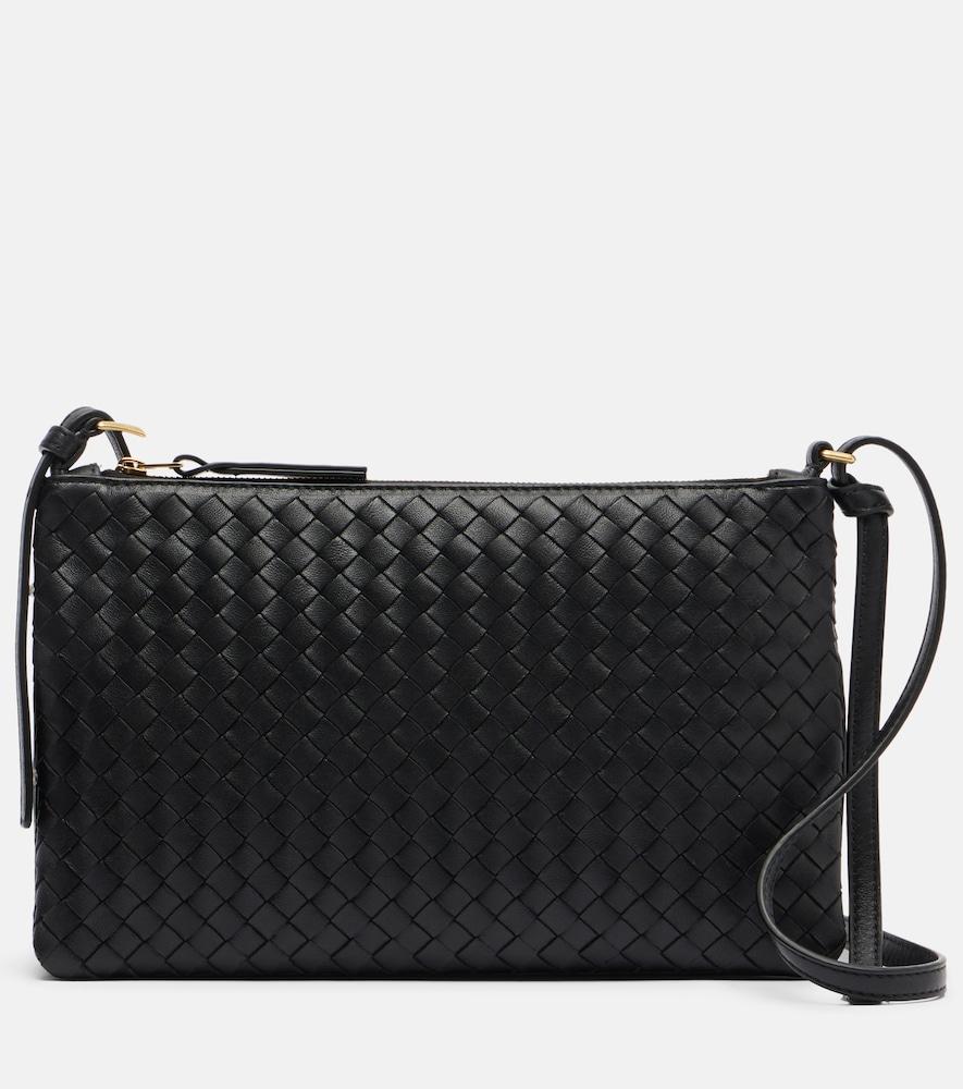 bottega veneta piccolo intrecciato medium leather pouch