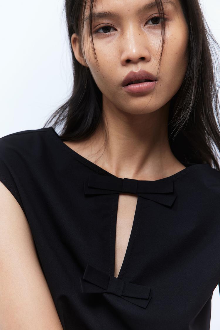 bow-front top
