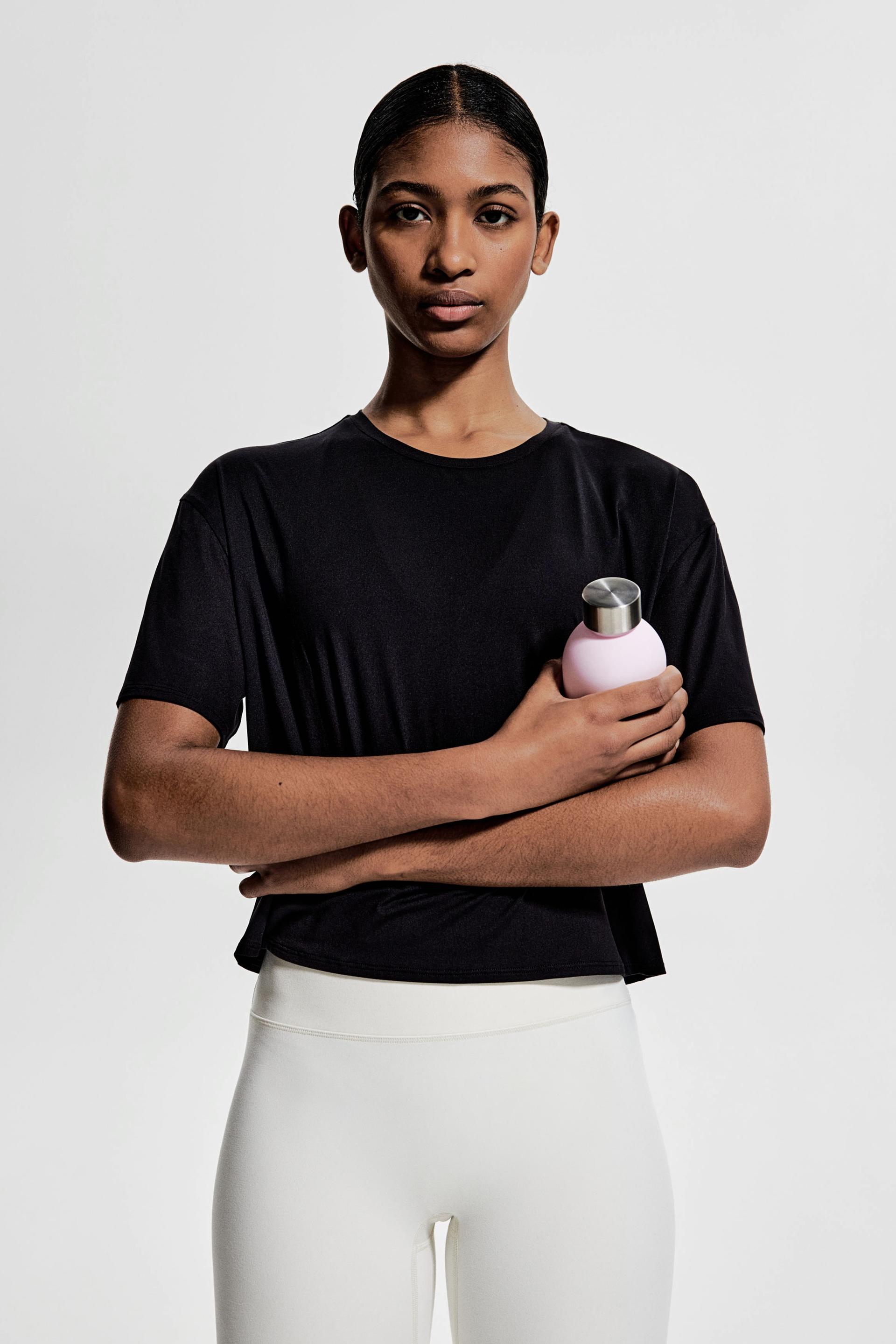 boxy sports top with drymove™