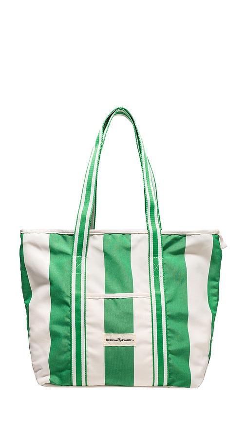business & pleasure co. beach bag in green,white.