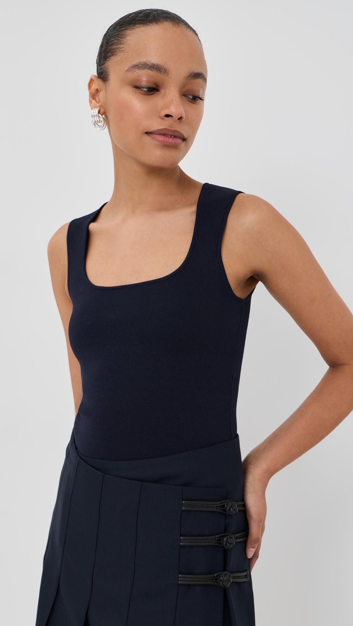 bustier shaped knitted top