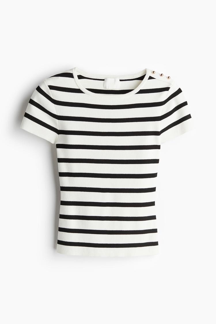 button-detail top