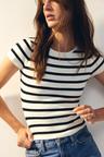 button-detail top