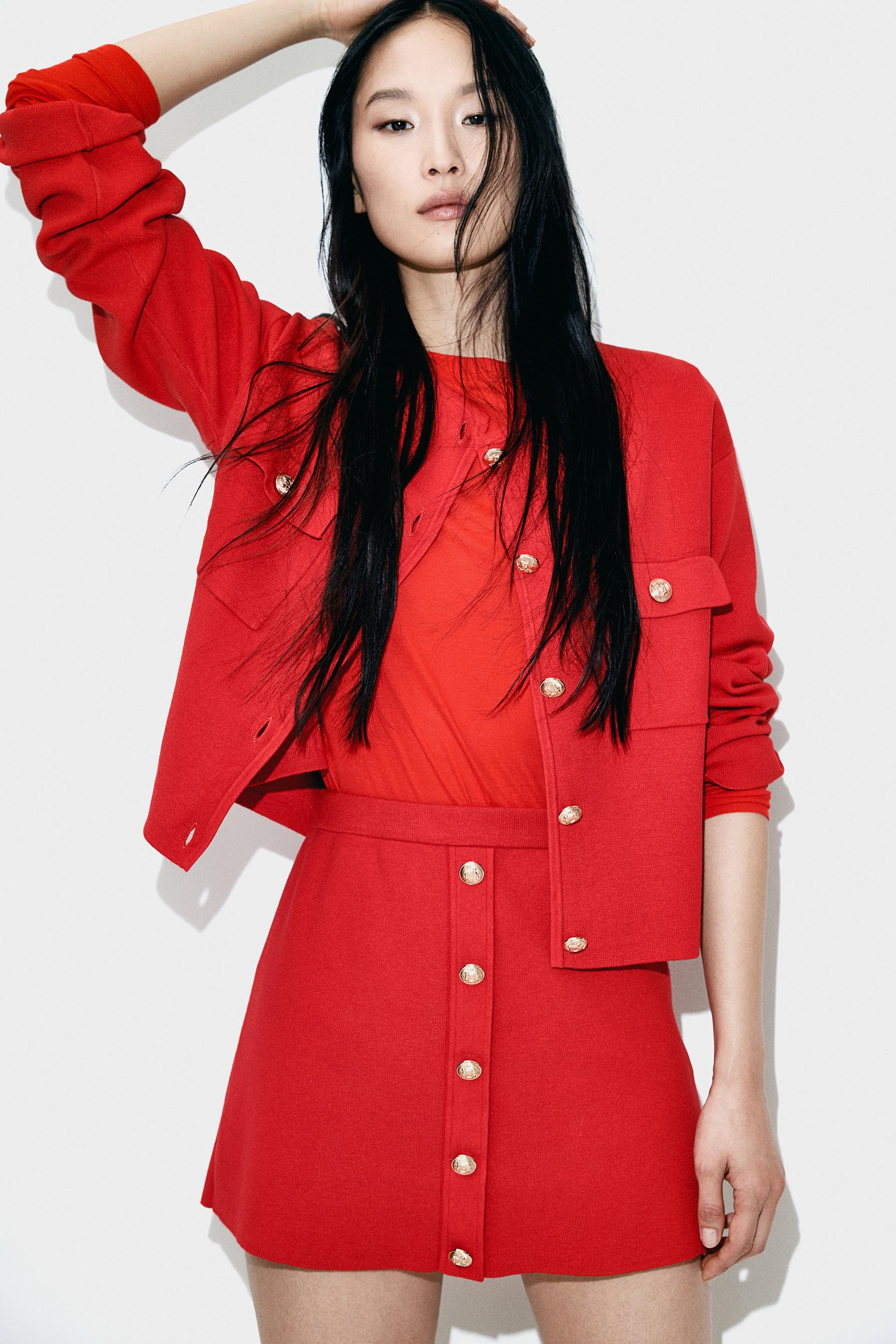button-front fine-knit skirt