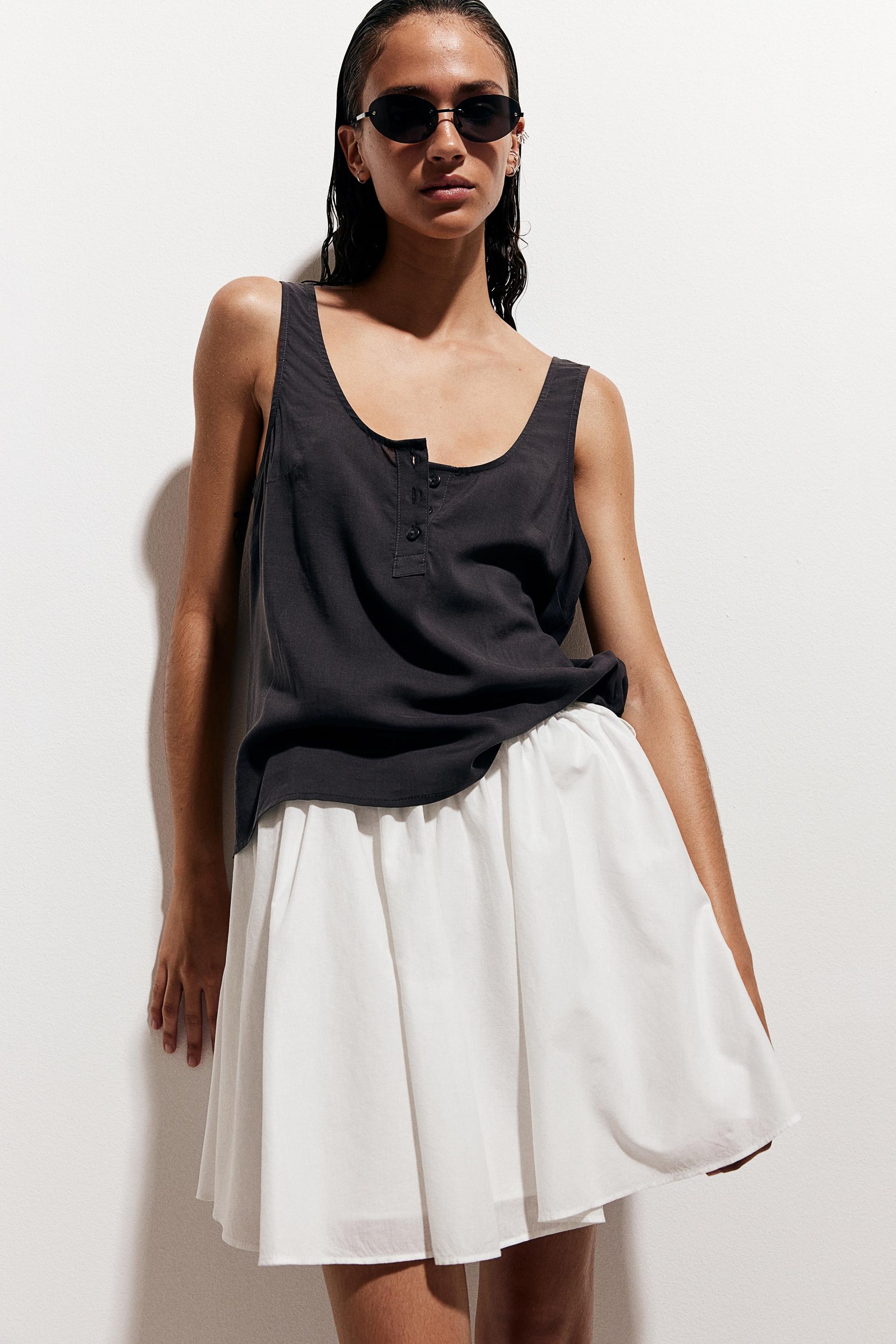 button-top tank top