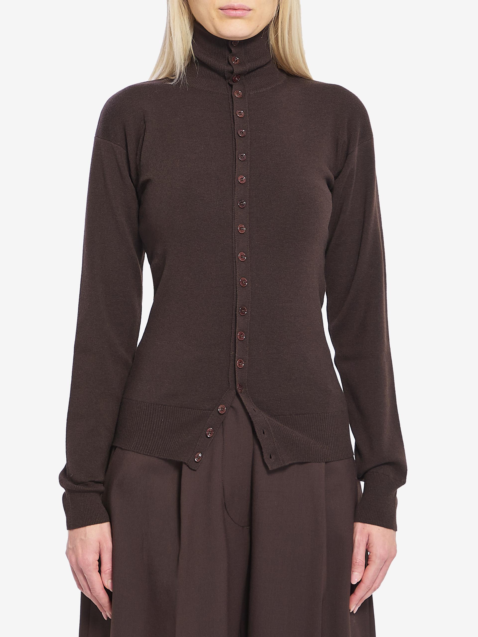 buttoned fitted cardigan